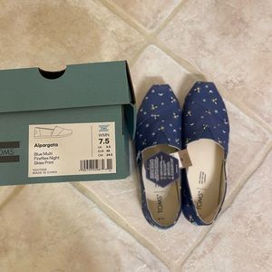 Blue Multi Fireflies Night Sky Toms. Size 7.5